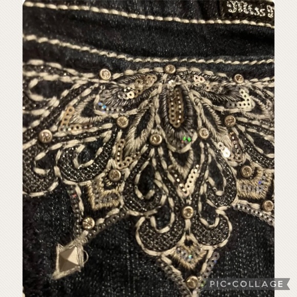 Miss Me Jeans size 34 x 34 Signature Boot Cut
Rainbow Sequins! Awesome Nwt - Picture 8 of 11